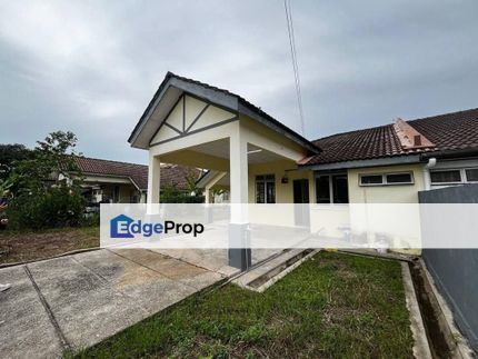 Taman Sri Bayu Bagan Lalang Sepang, Spacious 3,000 sq.ft Paling Murah | Single Storey Semi-Detached FOR SALE! - RM305k , Selangor, Tanjong Sepat