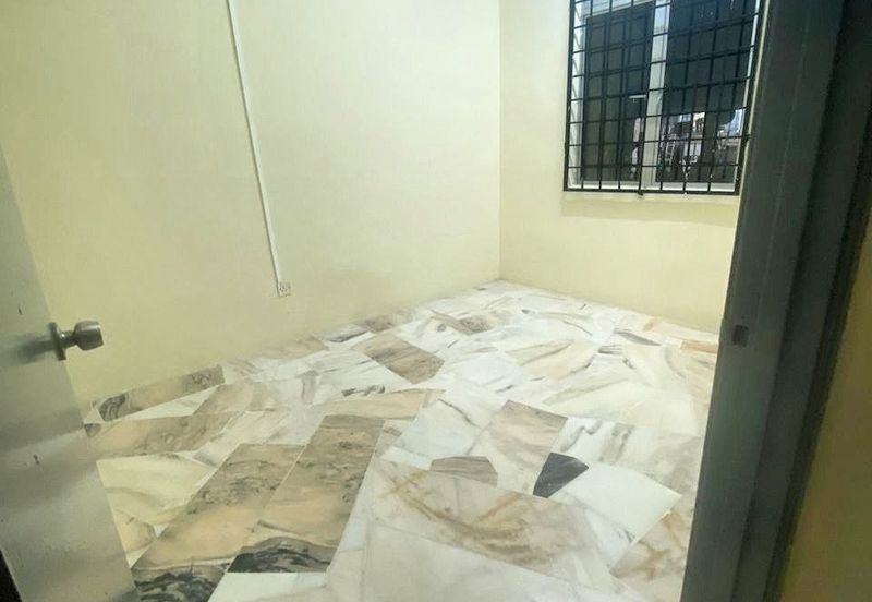 Taman Sri Bayu, Tanjong Sepat