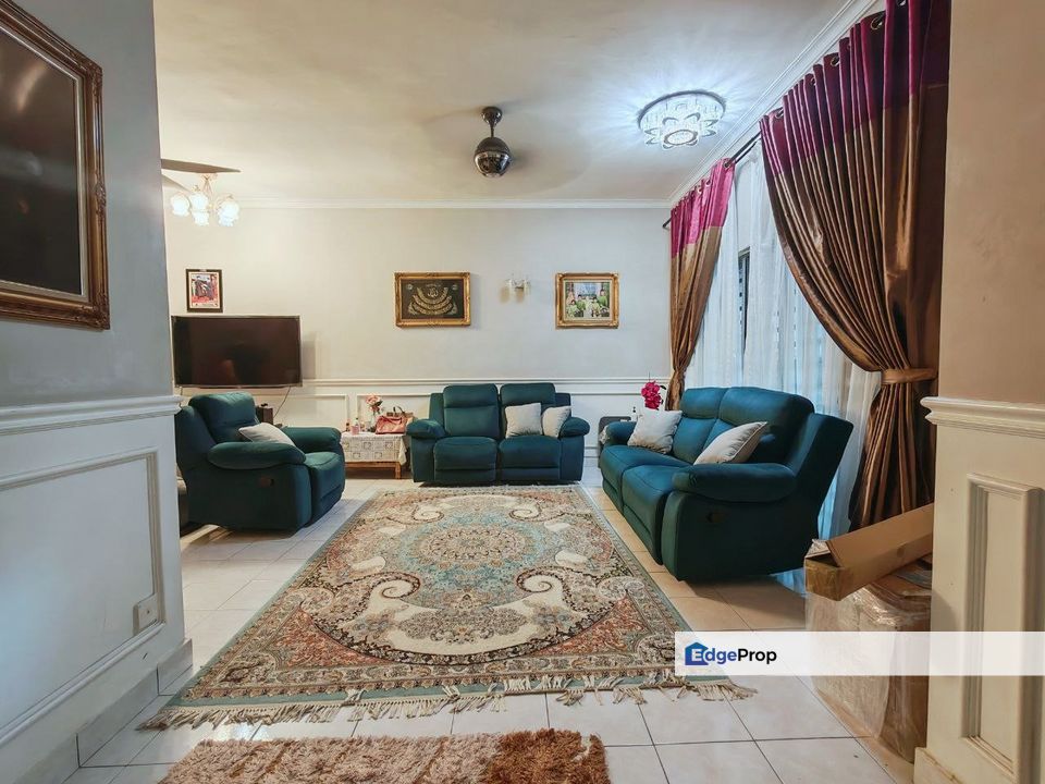 Taman Bukit Subang Seksyen U16 Shah Alam, 22 x 80 Extended Dapur 5 Min ke Elmina Lakeside Mall | Double Storey Terrace FOR SALE! - RM660k Negotiable, Selangor, Bukit Subang