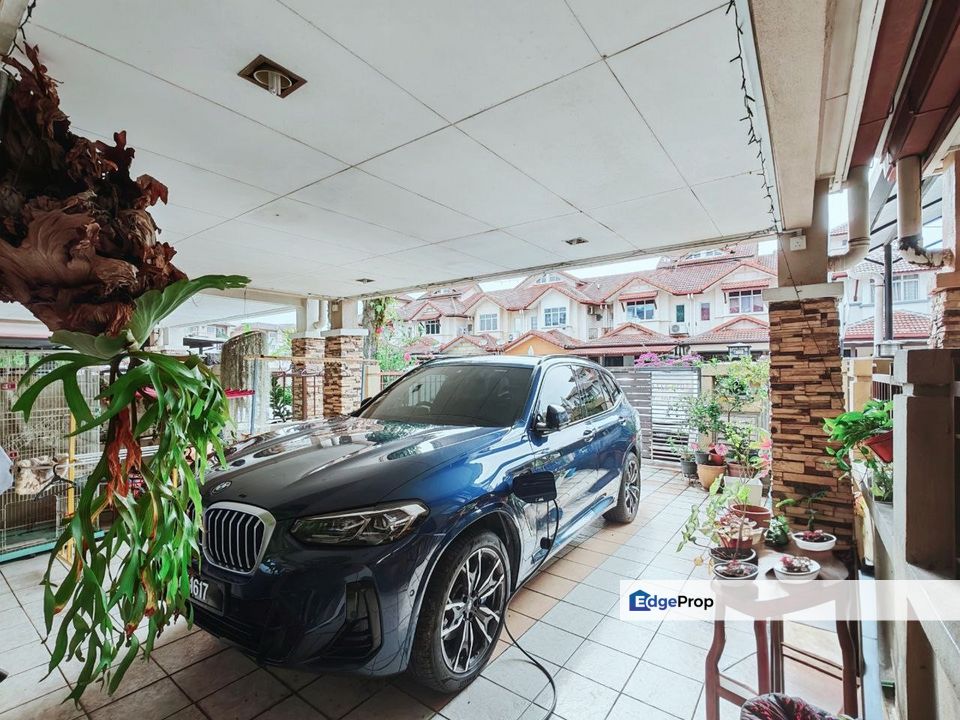 Taman Bukit Subang Seksyen U16 Shah Alam, 22 x 80 Extended Dapur 5 Min ke Elmina Lakeside Mall | Double Storey Terrace FOR SALE! - RM660k Negotiable, Selangor, Bukit Subang