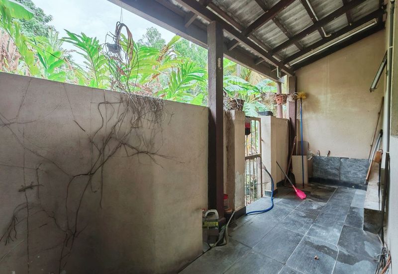 Taman Bukit Subang Seksyen U16 Shah Alam, 22 x 80 Extended Dapur 5 Min ke Elmina Lakeside Mall | Double Storey Terrace FOR SALE! - RM660k Negotiable