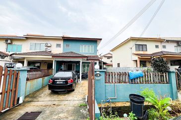 Taman Pinggiran Putra