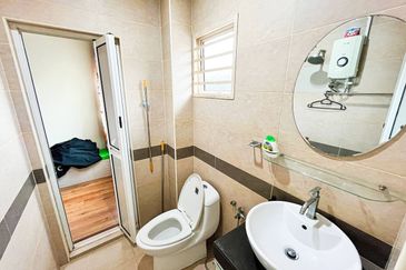 Taman Pinggiran Putra