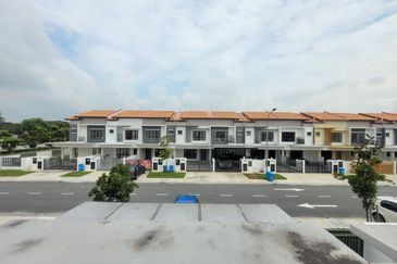 Bywater Homes Type Auritum Setia Utama 3