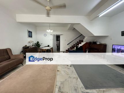 Jalan Pualam Seksyen 7 Shah Alam, 22' x 75' Murah Kitchen Extended | Double Storey Terrace FOR SALE! - RM640k Negotiable, Selangor, Shah Alam
