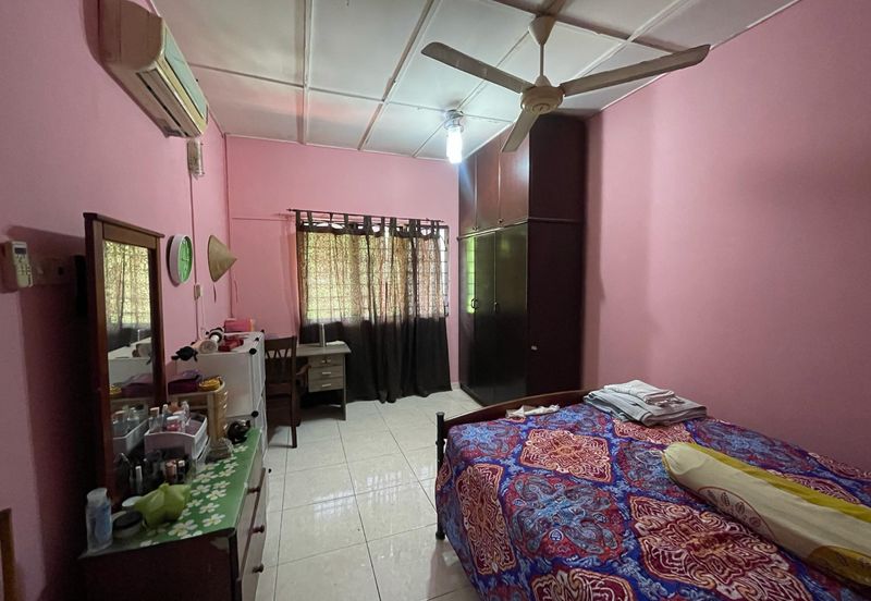 Taman Kinrara Seksyen 2