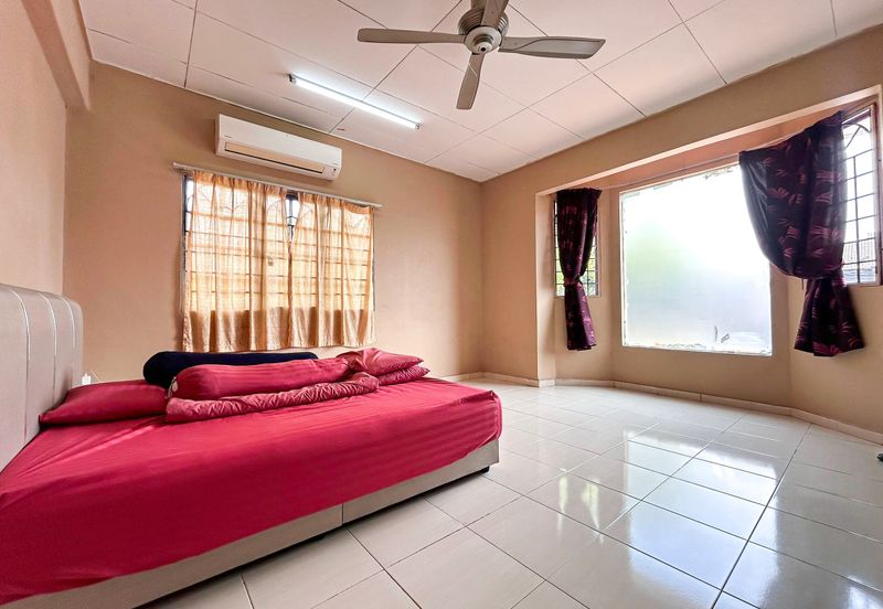 Taman Saujana Puchong