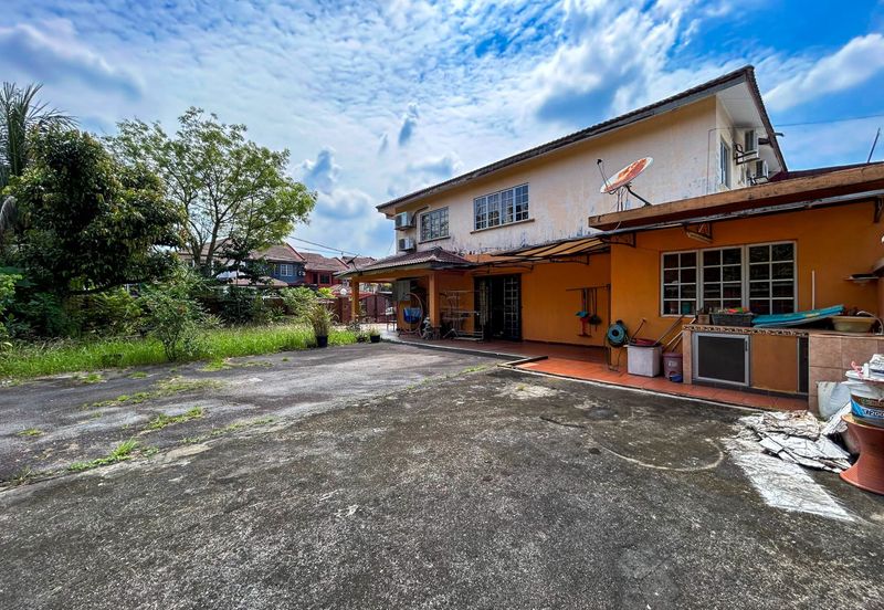 Taman Saujana Puchong