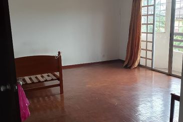 Taman Saujana Puchong