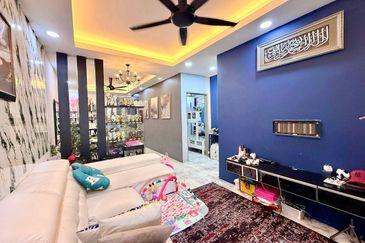 Lorong Mahkota Impian Puncak Alam Selangor, Fully Renovated Facing Open | Single Storey Terrace FOR SALE! - RM330k Negotiable