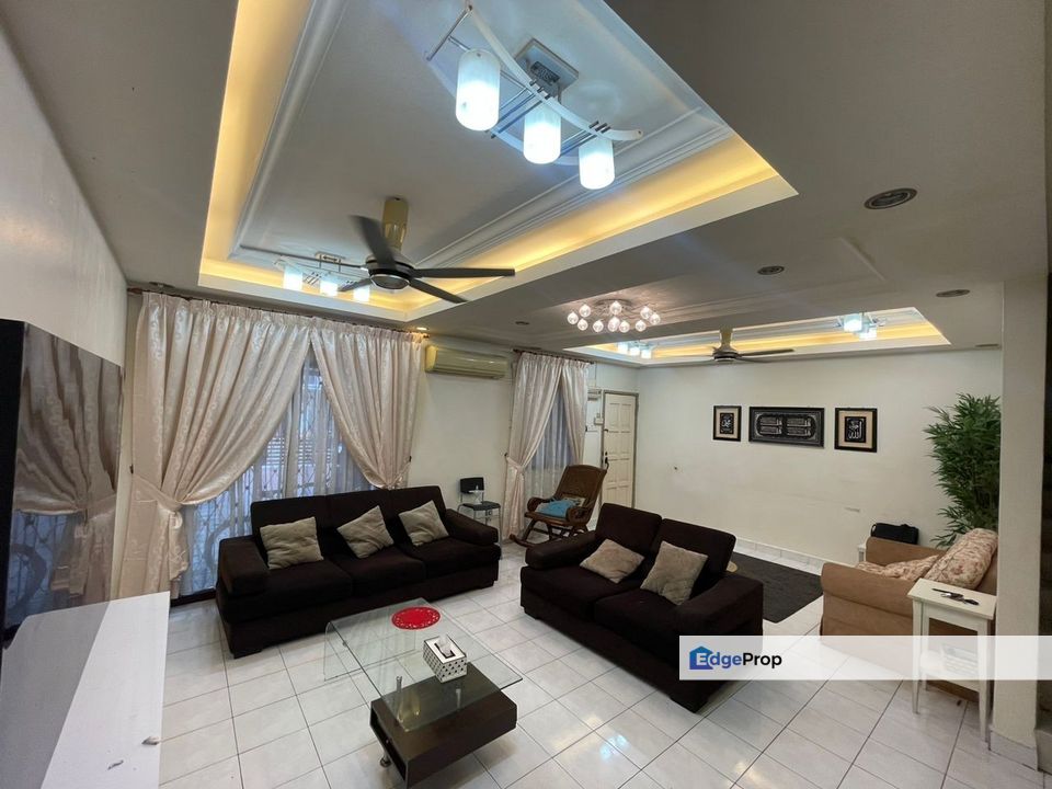 Jalan Turmalin Seksyen 7 Shah Alam, 22' x 75' Ada 5 Bilik Besar | Double Storey Terrace FOR SALE! - RM700k , Selangor, Shah Alam