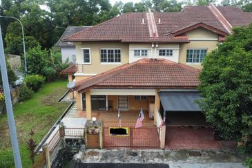 Bandar Tun Hussein Onn