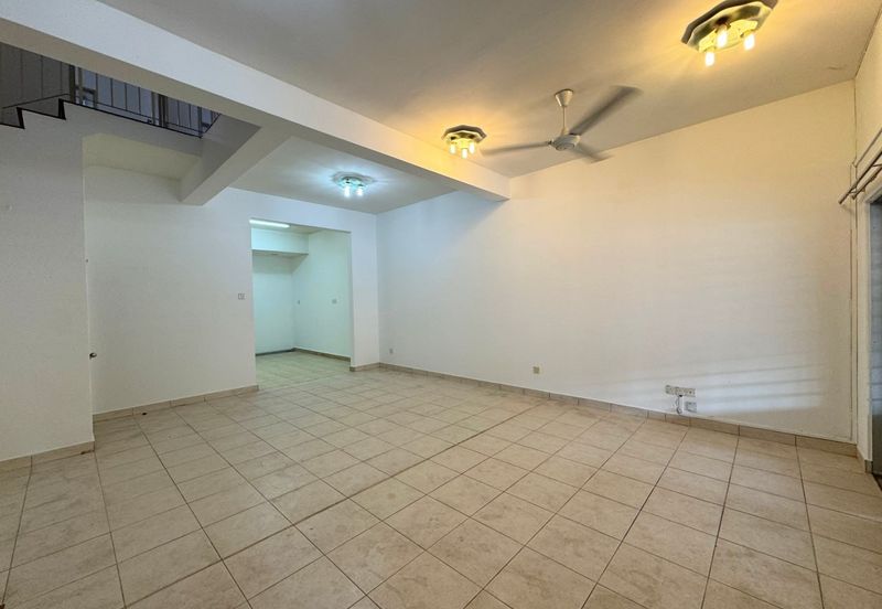 Canal Gardens, Kota Kemuning