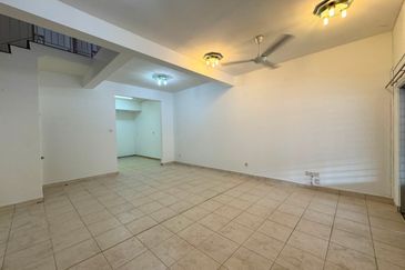 Canal Gardens, Kota Kemuning