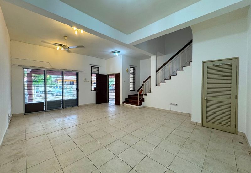 Canal Gardens, Kota Kemuning