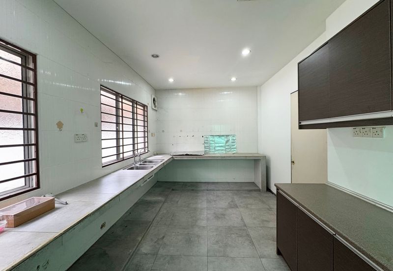 Canal Gardens, Kota Kemuning