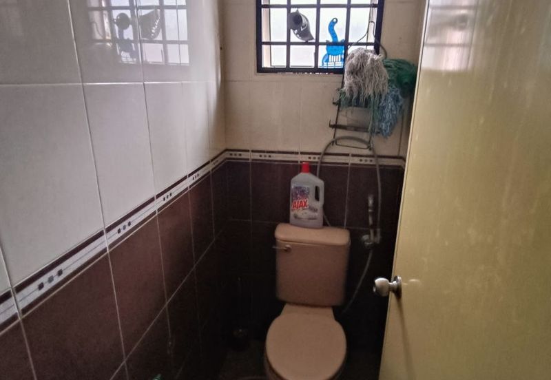 Seksyen 4, Shah Alam