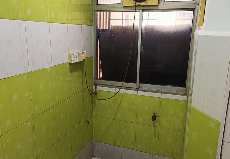 Seksyen 4, Shah Alam