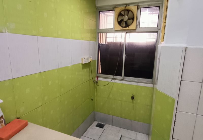 Seksyen 4, Shah Alam