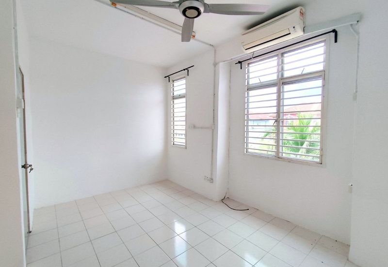 La Cottage Taman Putra Perdana