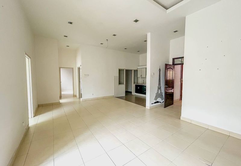 Villa Park Condominium