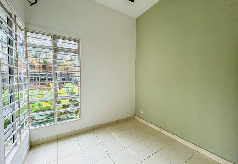 Villa Park Condominium