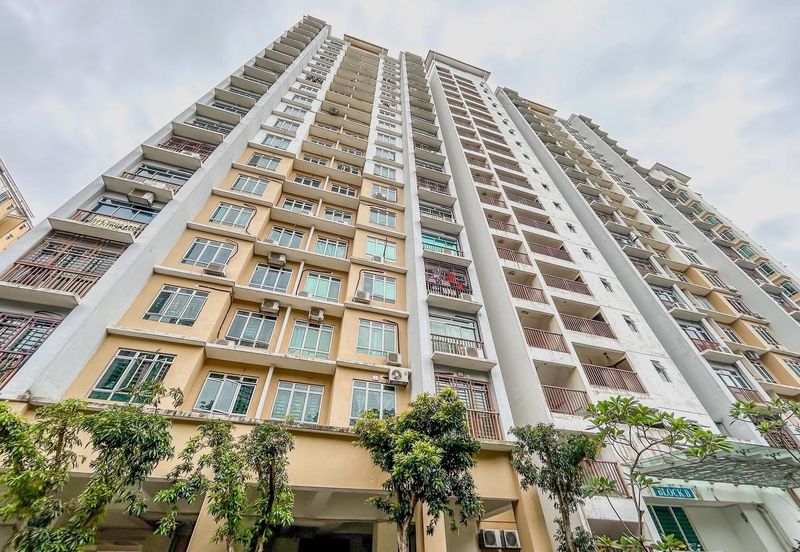 Villa Park Condominium