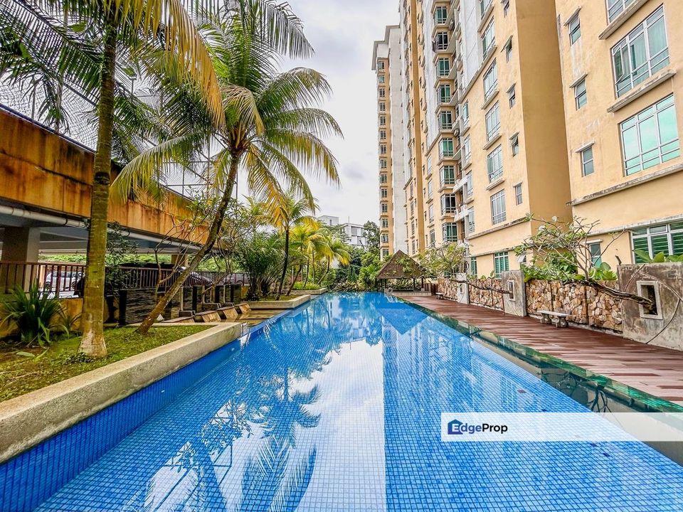 Villa Park Condominium Taman Bukit Serdang Seri Kembangan, Ground Floor 1,106 sq.ft | Service Apartment FOR SALE! - RM349k Nego, Selangor, Seri Kembangan