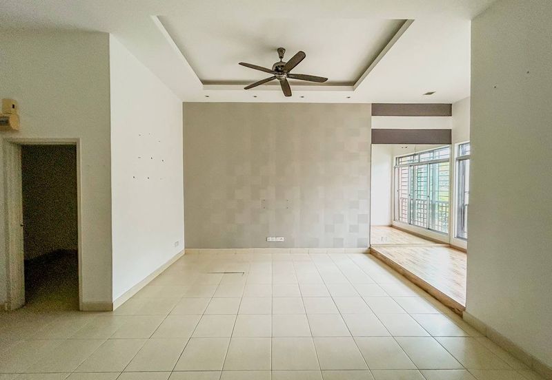 Villa Park Condominium