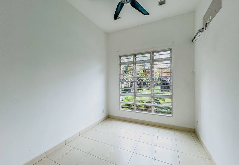 Villa Park Condominium