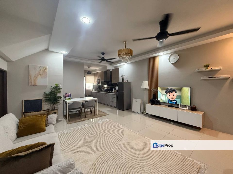 Kita Bayu Cybersouth Dengkil, Murah Renovated with Kitchen Cabinet | Double Storey Terrace FOR SALE! - RM520k, Selangor, Dengkil