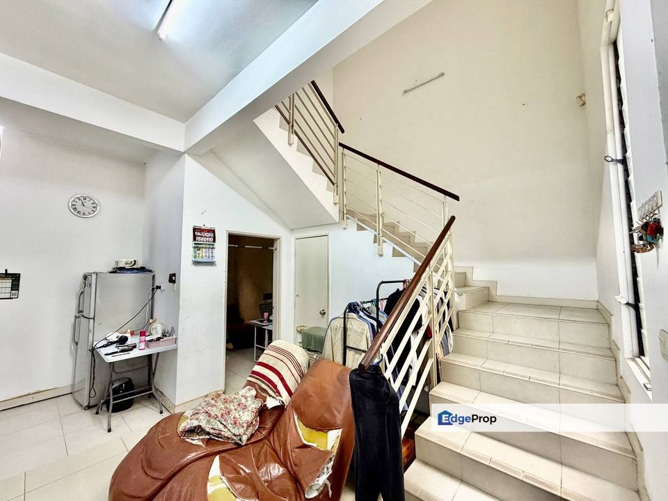 Cahaya Alam Seksyen U12 Shah Alam, 22' x 75' Murah 5 Min ke Setia Alam | Double Storey Terrace FOR SALE! - RM650k Negotiable, Selangor, Shah Alam