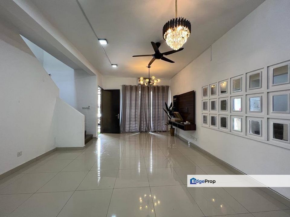 Bandar Mahkota Banting Selangor, Ready Move In Extended Dapur | Double Storey Terrace FOR SALE! - RM415k Nego, Selangor, Banting