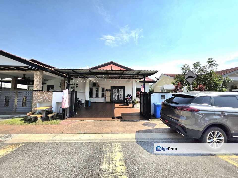 Taman Tulip 3 Seksyen 29 Shah Alam, Fully Renovated Cantik | Single Storey Semi Detached FOR SALE! - RM490k Nego, Selangor, Shah Alam