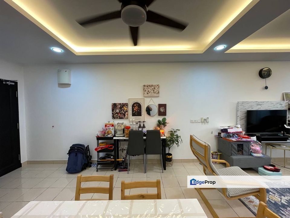 Serunai Apartment Bandar Bukit Raja, Renovated with Plaster Ceiling & Kitchen cabinet | Apartment FOR SALE! - RM350k Nego, Selangor, Bandar Bukit Raja