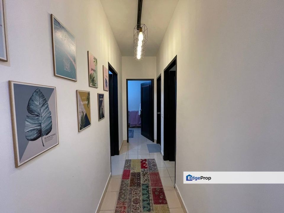 Serunai Apartment Bandar Bukit Raja, Renovated with Plaster Ceiling & Kitchen cabinet | Apartment FOR SALE! - RM350k Nego, Selangor, Bandar Bukit Raja