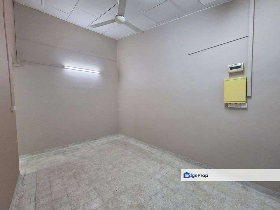 Seksyen 4 Shah Alam, 22' x 75' Murah Prime Location Facing Open | Single Storey Terrace FOR SALE! - RM460k , Selangor, Shah Alam