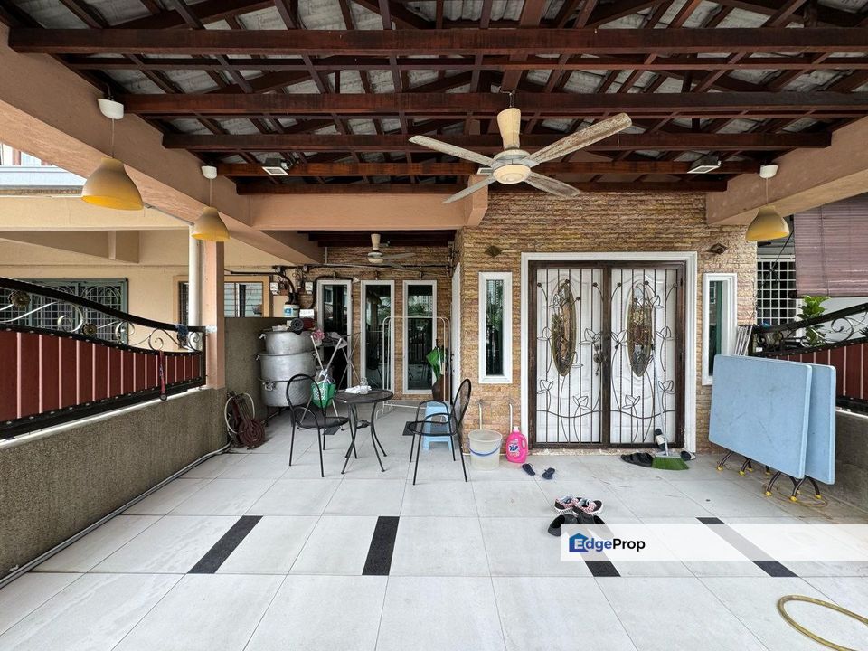 USJ 2 Subang Jaya Selangor, Fully Renovated Extended Kitchen | Double Storey Terrace FOR SALE! - RM720k Negotiable, Selangor, USJ