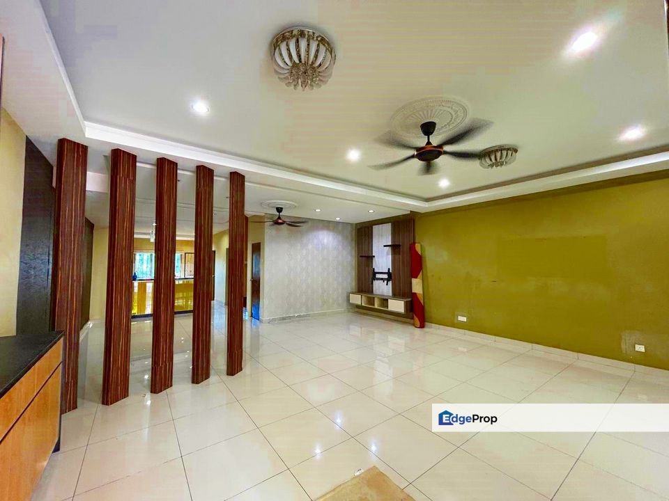 Taman Suria Tropika Serdang Seri Kembangan Selangor, 22 x 75 Near IOI City Mall | Double Storey Terrace FOR SALE! - RM630k Nego, Selangor, Serdang