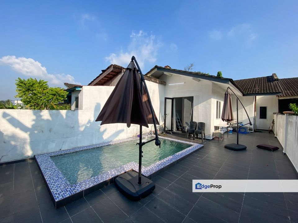Taman Puchong Indah Puchong Selangor, 20 x 100 Renovated with Swimming Pool | Single Storey Terrace FOR SALE! - RM430k , Selangor, Puchong