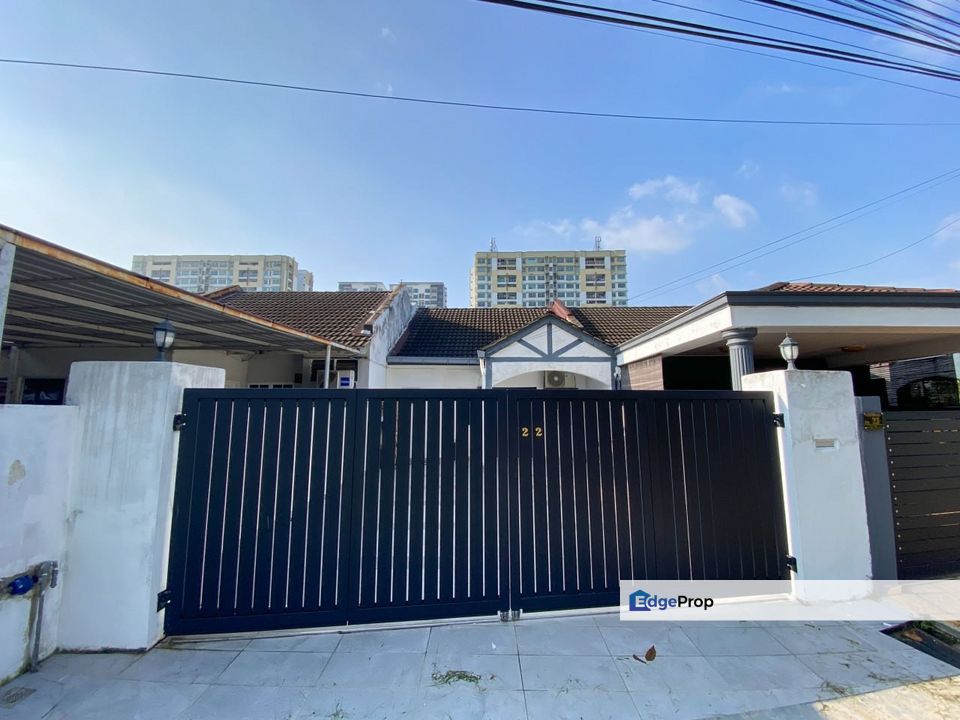 Taman Puchong Indah Puchong Selangor, 20 x 100 Renovated with Swimming Pool | Single Storey Terrace FOR SALE! - RM430k , Selangor, Puchong