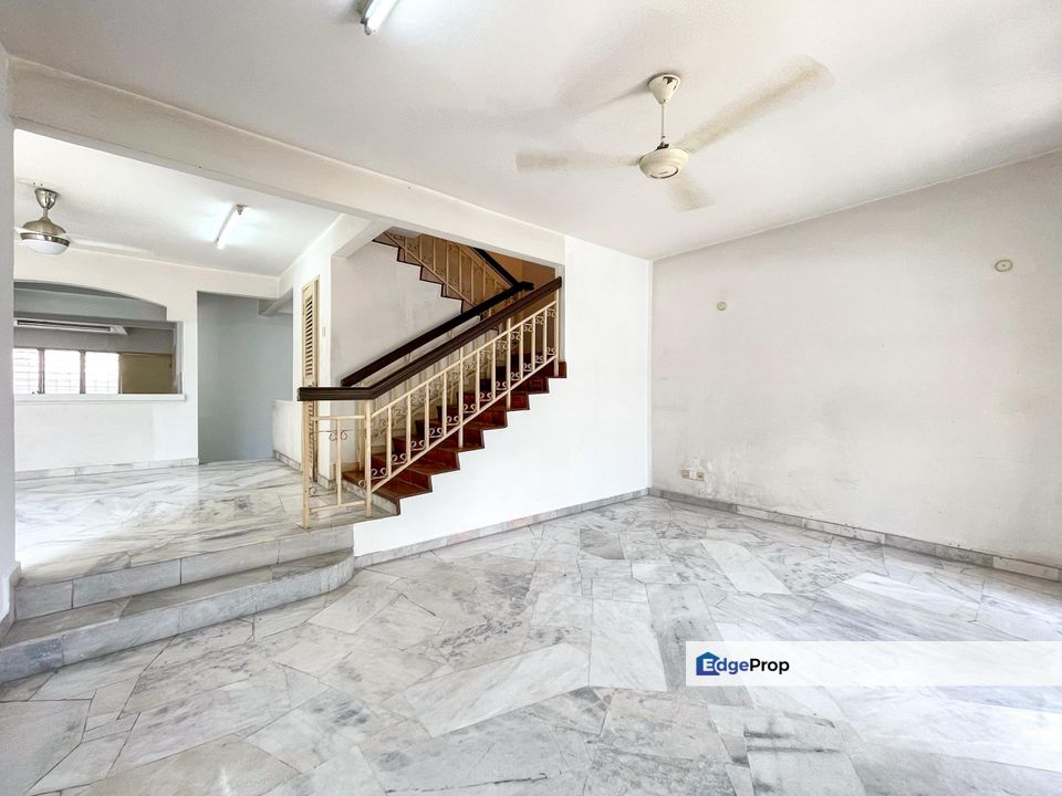 USJ 20 Subang Jaya Selangor, 24 x 75 Freehold Facing South | Double Storey Terrace FOR SALE! - RM850k Only, Selangor, USJ