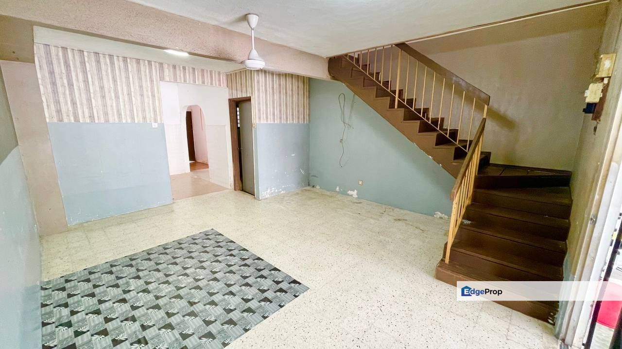 Taman Ampang Indah Selangor, 20' x 70' Murah Extended Dapur | Double Storey Terrace FOR SALE! - RM480k Nego, Selangor, Ampang