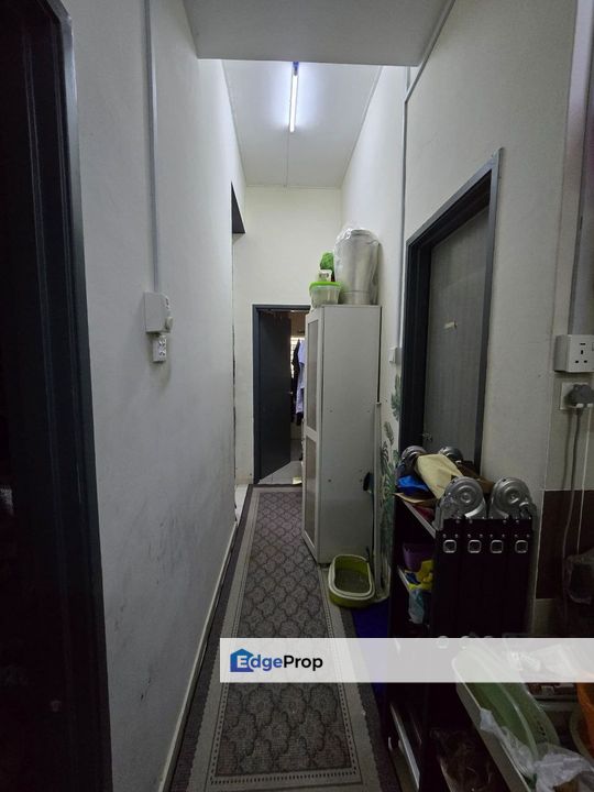 Bukit Naga Seksyen 32 Shah Alam, Renovated Freehold | Single Storey Terrace FOR SALE! - RM410k Nego, Selangor, Shah Alam