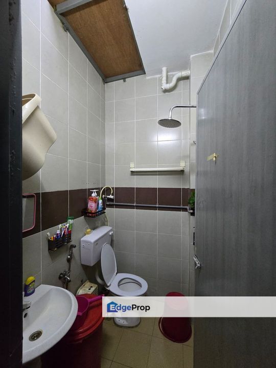 Bukit Naga Seksyen 32 Shah Alam, Renovated Freehold | Single Storey Terrace FOR SALE! - RM410k Nego, Selangor, Shah Alam