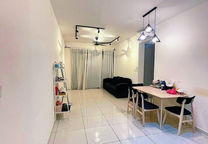 Kenwingston Platz Residence