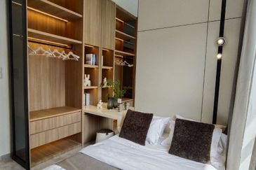 Parkland By The River