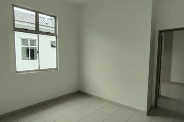 Bandar Putra @ Kulai Single Storey Terraced House Endlot