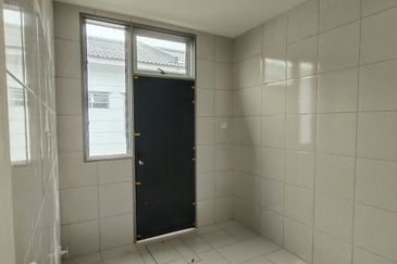 Bandar Putra @ Kulai Single Storey Terraced House Endlot