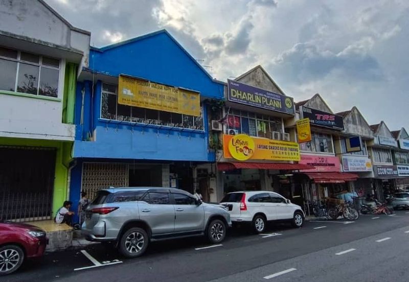 Taman Gunung Pulai @ Kulai Double Storey Shoplot For Sale